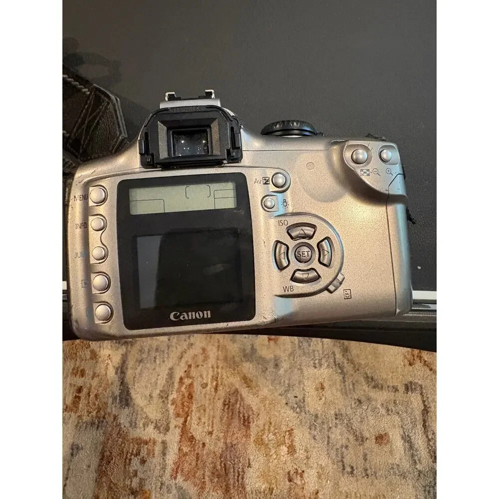 Canon EOS Digital Rebel DSLR Camera Body w/ Battery Charger Strap Untested
